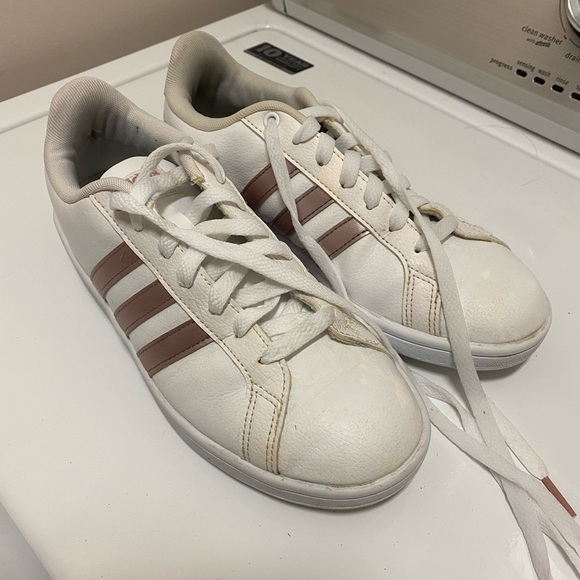Rose Gold Adidas - Picture 4 of 4